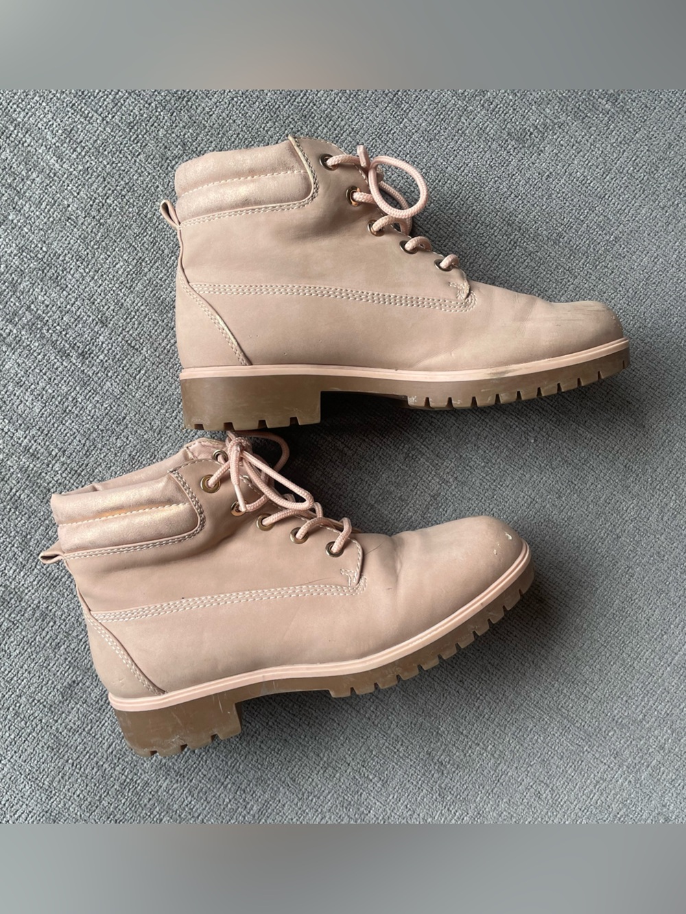 Women’s Lace-Up Ankle Boots in Blush